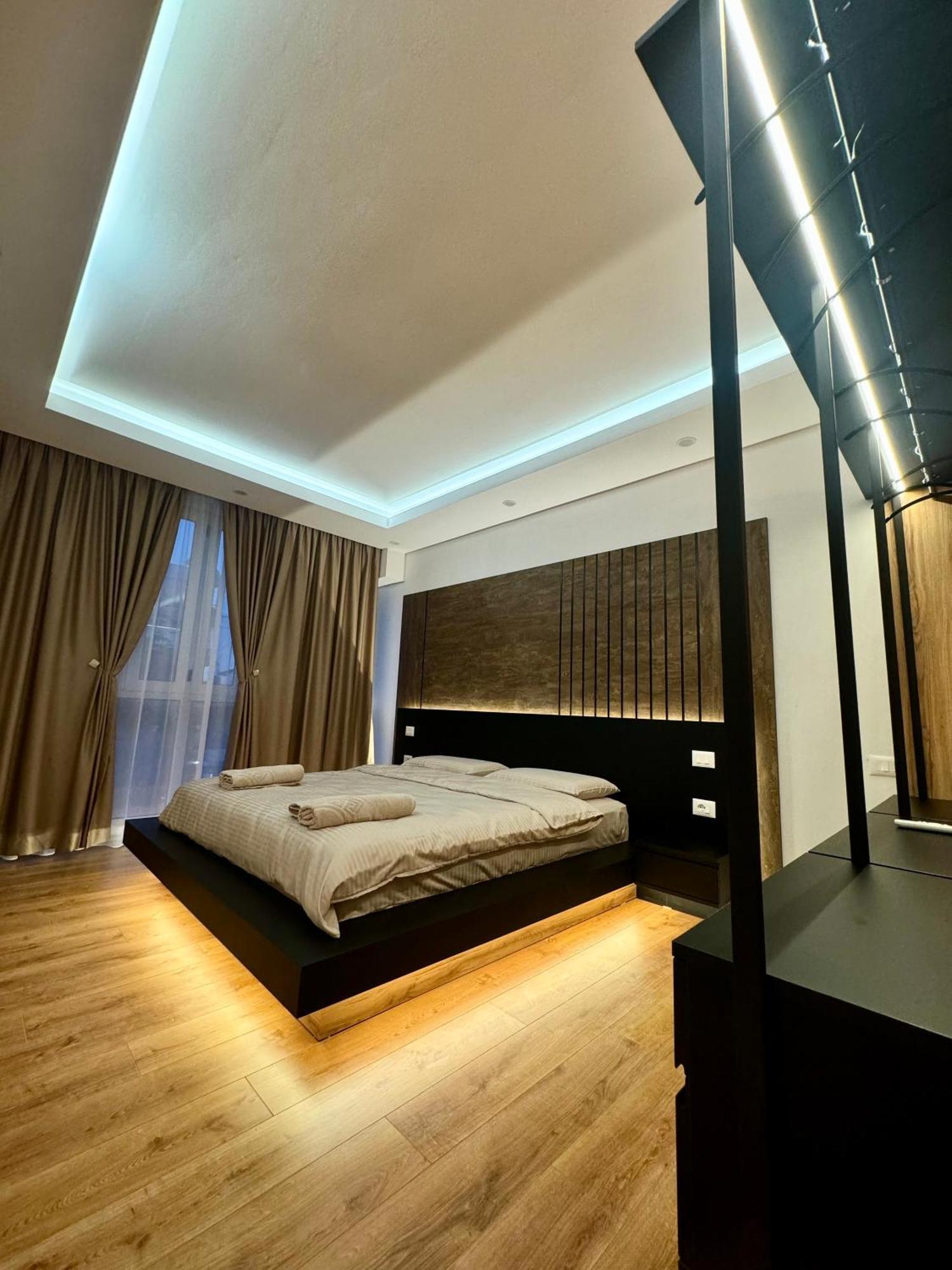 Luxury Central Baba Apartment Shkodër Extérieur photo