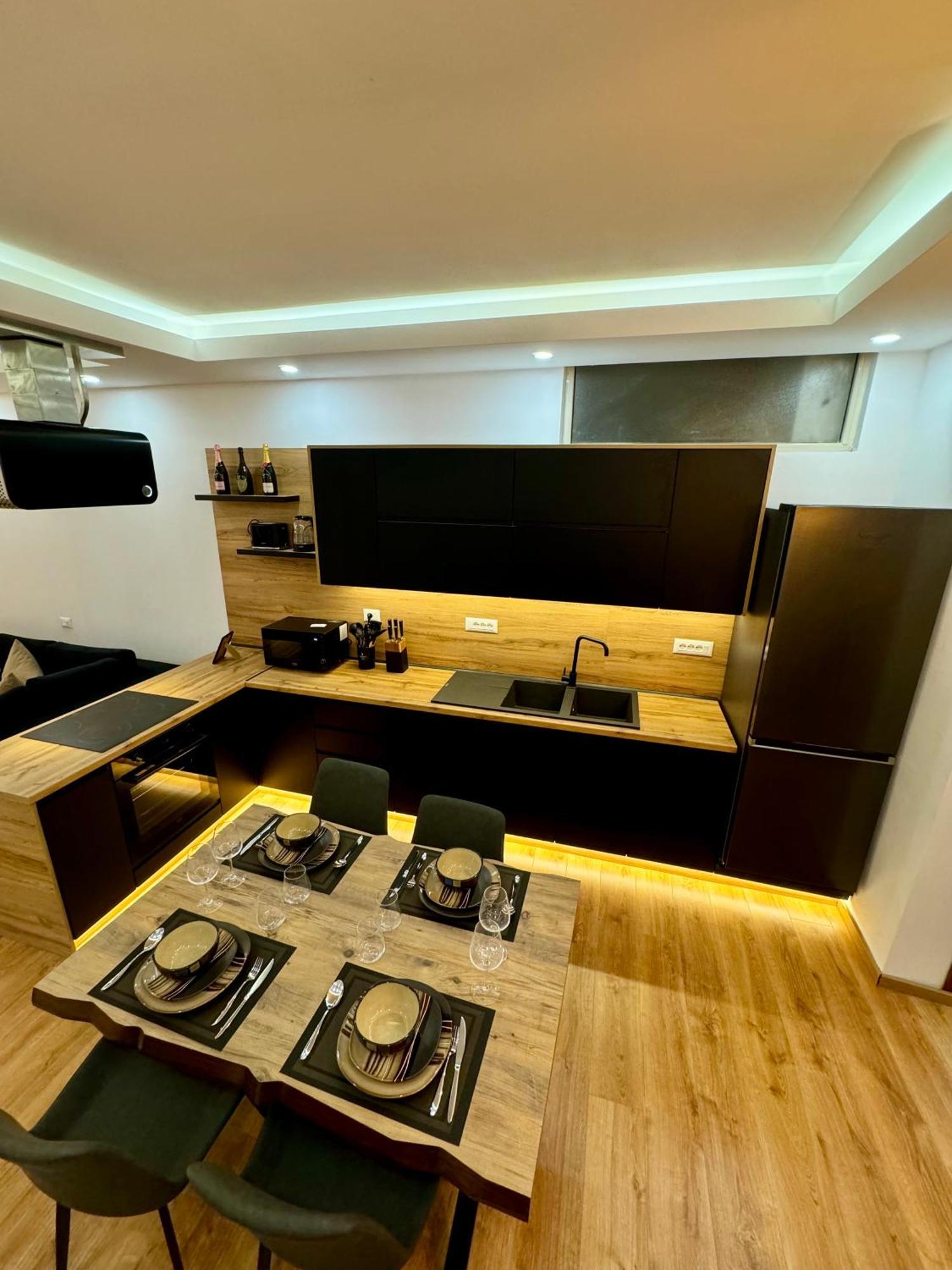 Luxury Central Baba Apartment Shkodër Extérieur photo