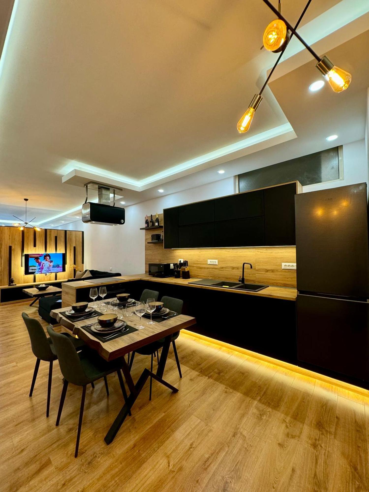 Luxury Central Baba Apartment Shkodër Extérieur photo